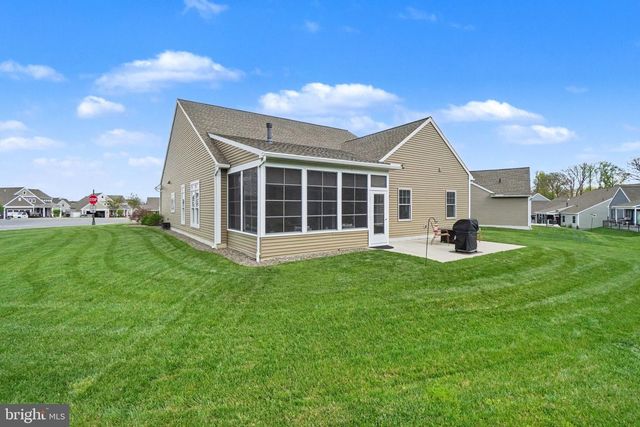 1025 RIVERSTONE CIR, Lebanon, PA 17042