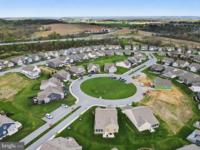 1025 RIVERSTONE CIR, Lebanon, PA 17042