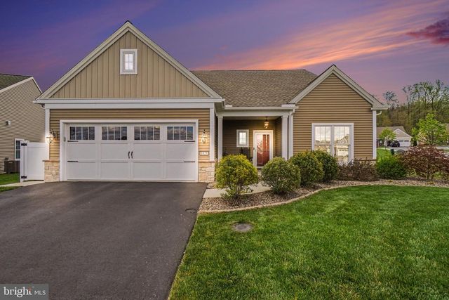 1025 RIVERSTONE CIR, Lebanon, PA 17042