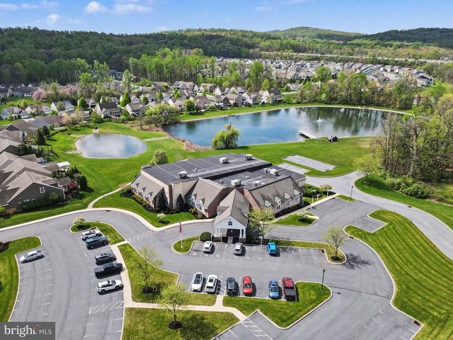 1025 RIVERSTONE CIR, Lebanon, PA 17042