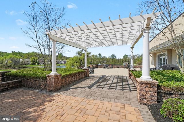 1025 RIVERSTONE CIR, Lebanon, PA 17042