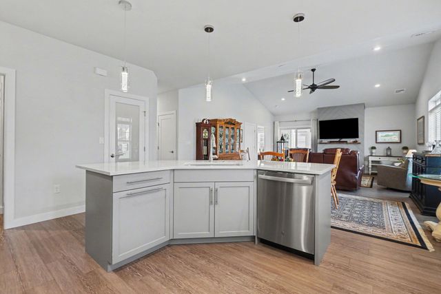 1025 RIVERSTONE CIR, Lebanon, PA 17042