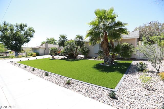 2725 Colanthe Avenue, Las Vegas, NV 89102