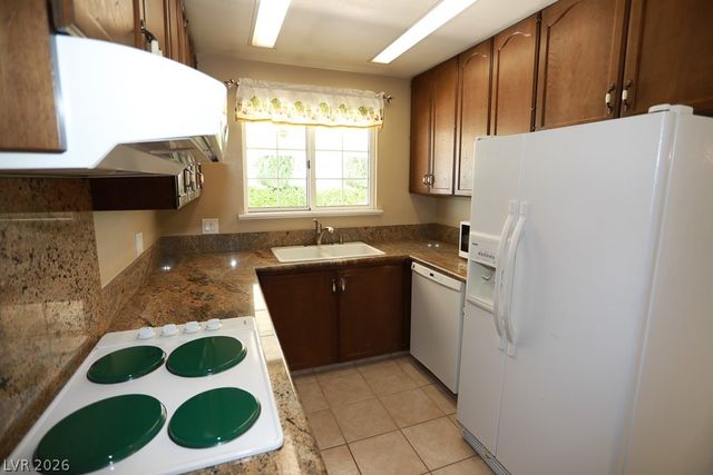 2725 Colanthe Avenue, Las Vegas, NV 89102