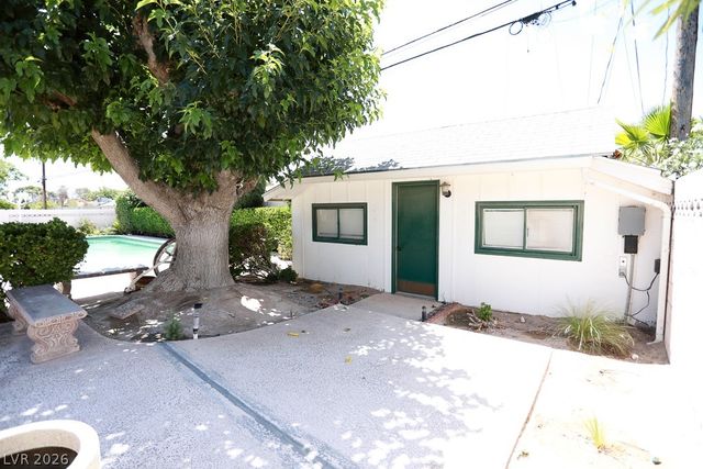 2725 Colanthe Avenue, Las Vegas, NV 89102