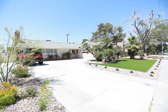 2725 Colanthe Avenue, Las Vegas, NV 89102