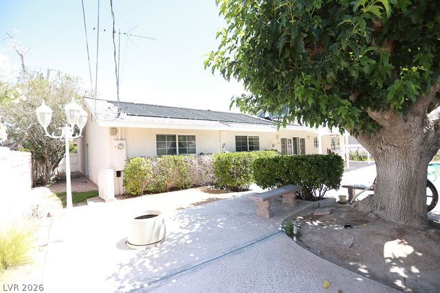 2725 Colanthe Avenue, Las Vegas, NV 89102
