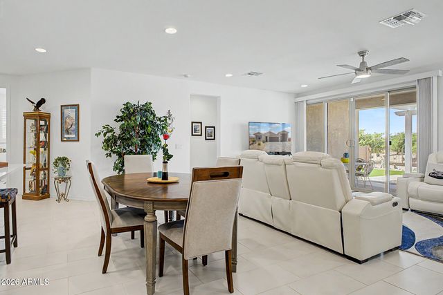 123 S NAPLES Lane, Casa Grande, AZ 85122