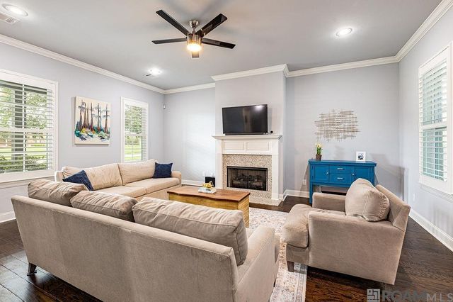 15463 Green Trails Blvd, Baton Rouge, LA 70817