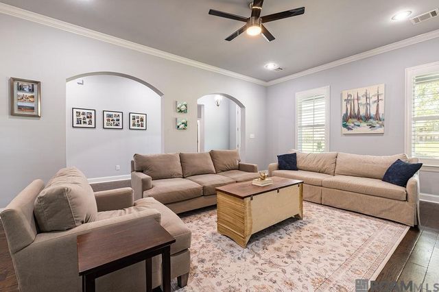 15463 Green Trails Blvd, Baton Rouge, LA 70817