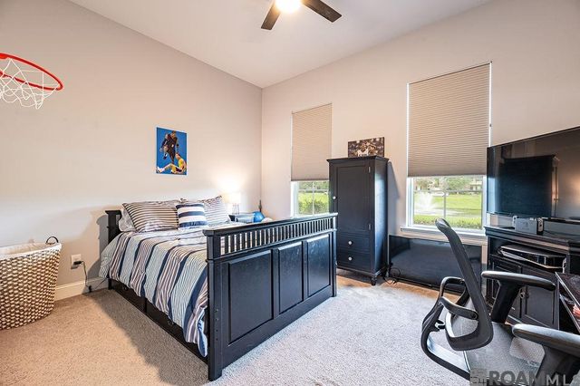 15463 Green Trails Blvd, Baton Rouge, LA 70817