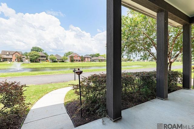 15463 Green Trails Blvd, Baton Rouge, LA 70817