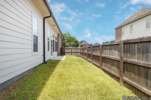 15463 Green Trails Blvd, Baton Rouge, LA 70817