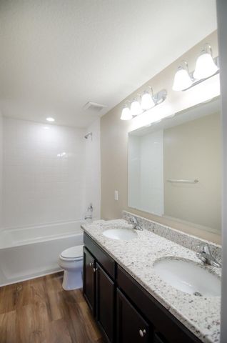 5600 NW Pine Trail Circle, Port St Lucie, FL 34983