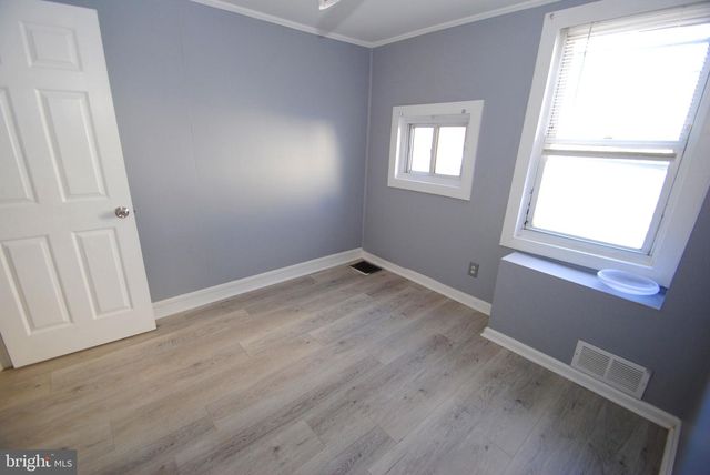 414 LAWRENCE ST, Burlington, NJ 08016