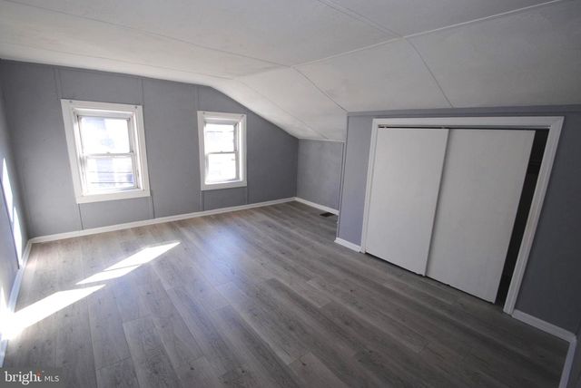 414 LAWRENCE ST, Burlington, NJ 08016