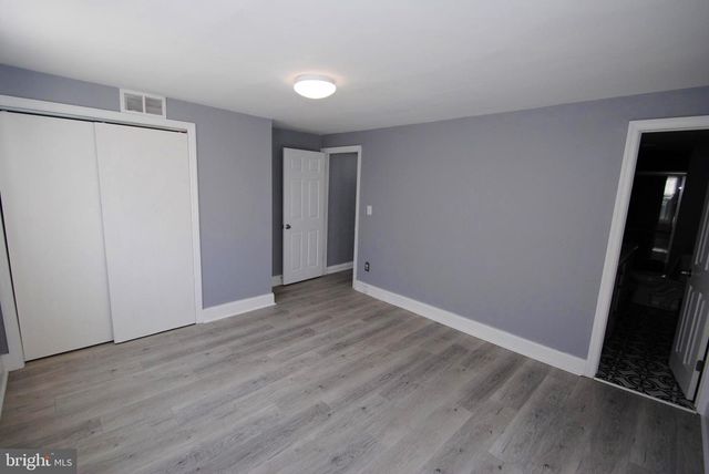 414 LAWRENCE ST, Burlington, NJ 08016