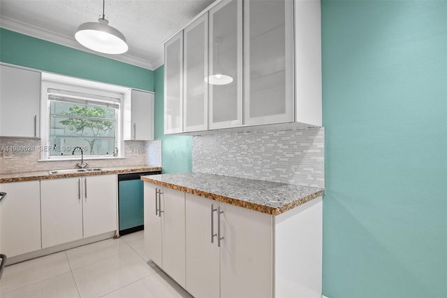 2200 S Ocean Drive N103, Hollywood, FL 33019