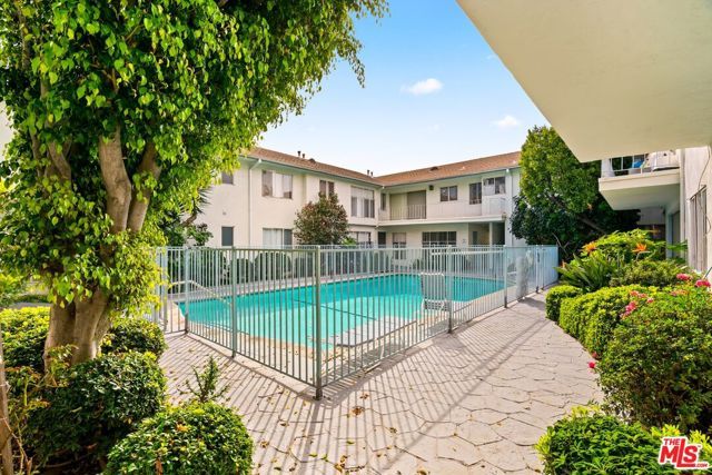 1222 Princeton Street 10, Santa Monica, CA 90404