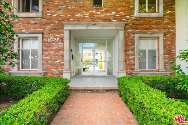 1222 Princeton Street 10, Santa Monica, CA 90404