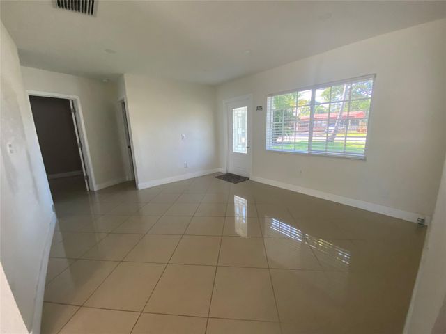 6325 Grant Court, Hollywood, FL 33024