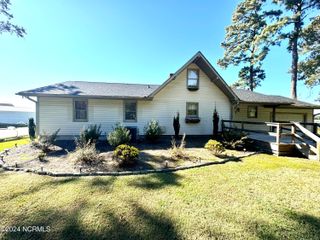 639 Crabtree Road, Belhaven, NC 27810