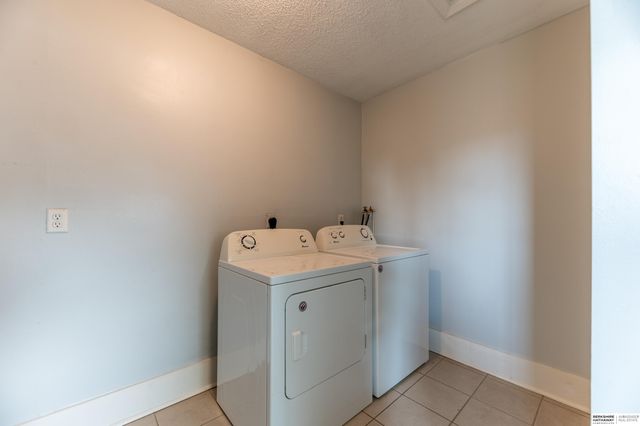 3728 N 53rd Street, Omaha, NE 68104