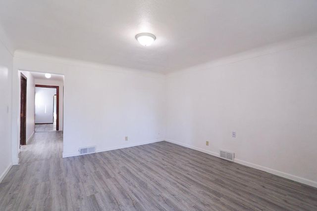 489 Whitall Street, Saint Paul, MN 55130