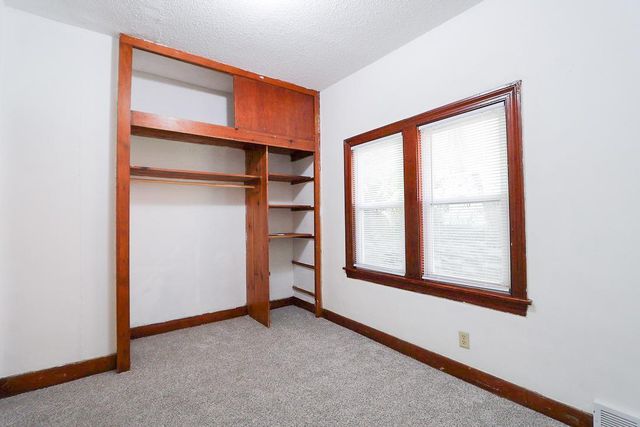 489 Whitall Street, Saint Paul, MN 55130