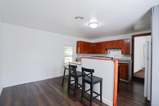 489 Whitall Street, Saint Paul, MN 55130