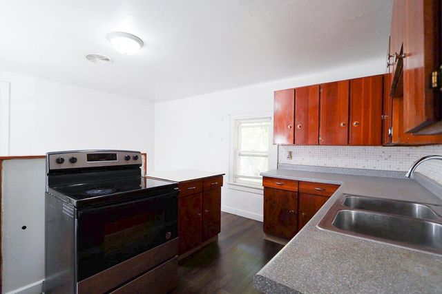 489 Whitall Street, Saint Paul, MN 55130