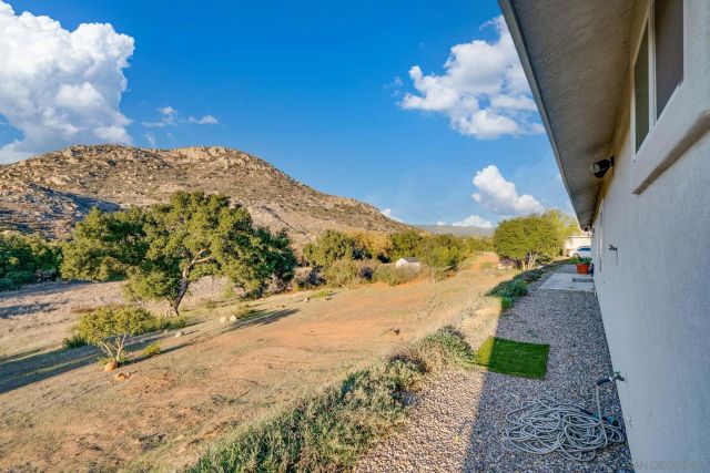 22916 Tombill Rd, Ramona, CA 92065