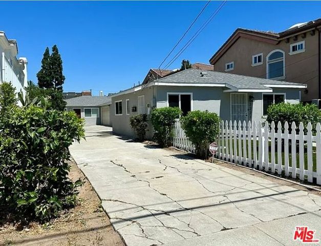 2221 Bataan Road A, Redondo Beach, CA 90278