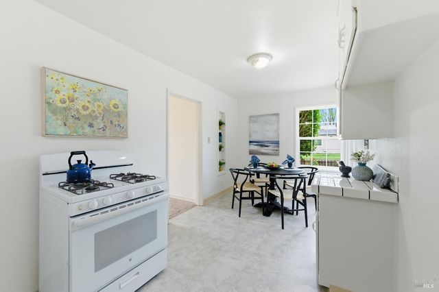 691 Annette Ave, Vallejo, CA 94591