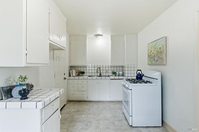 691 Annette Ave, Vallejo, CA 94591