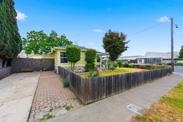 691 Annette Ave, Vallejo, CA 94591