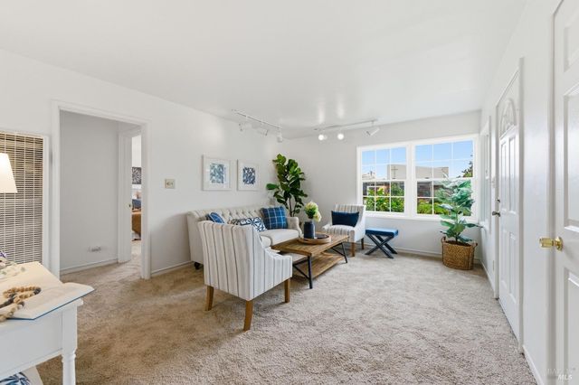 691 Annette Ave, Vallejo, CA 94591