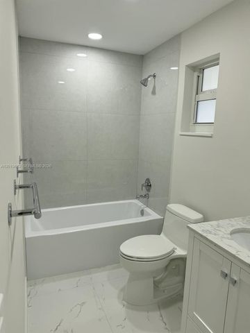 140 NW 87th Ave G111, Miami, FL 33172