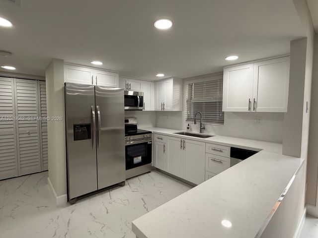 140 NW 87th Ave G111, Miami, FL 33172