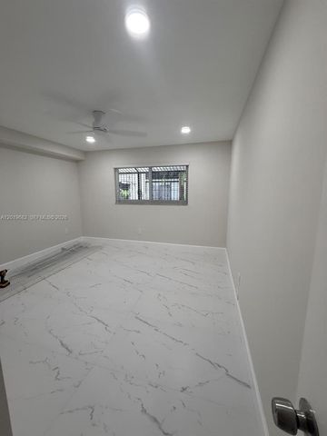 140 NW 87th Ave G111, Miami, FL 33172