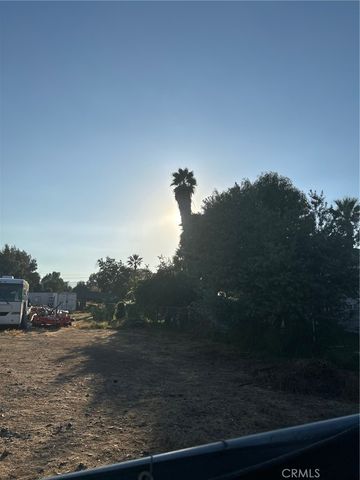 3868 Dawes, Riverside, CA 92503