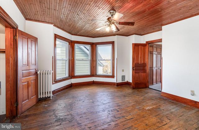 430 MARKET ST, Newport, PA 17074