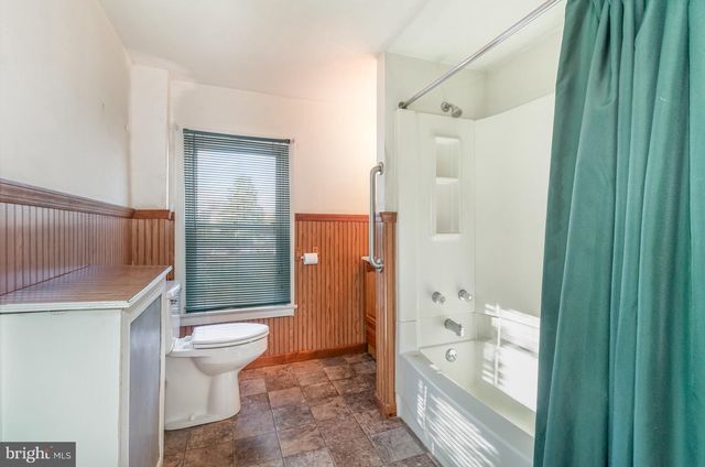 430 MARKET ST, Newport, PA 17074