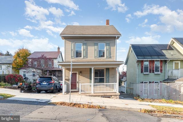 430 MARKET ST, Newport, PA 17074