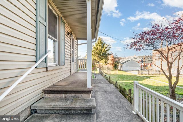 430 MARKET ST, Newport, PA 17074