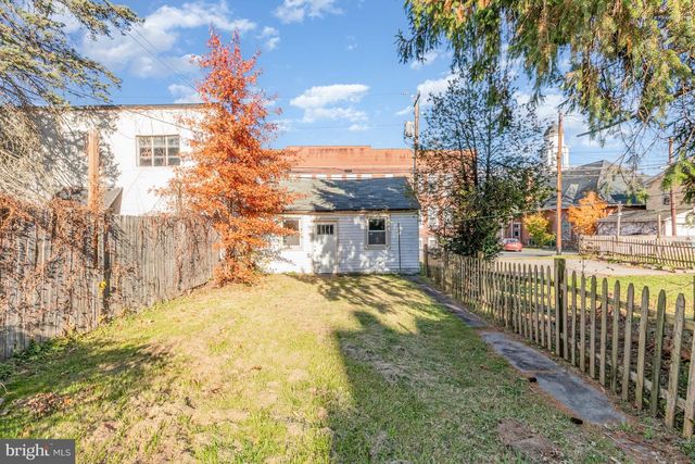 430 MARKET ST, Newport, PA 17074