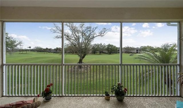 640 Lalique CIR # 407, Naples, FL 34119