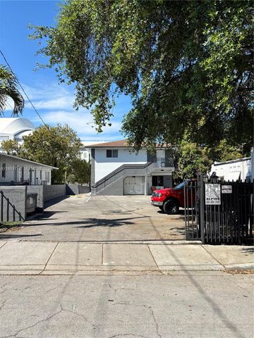 1429 NW 2nd St, Miami, FL 33125