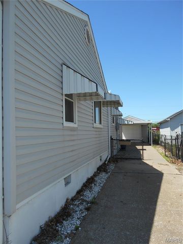 2669 Center Street, Granite City, IL 62040