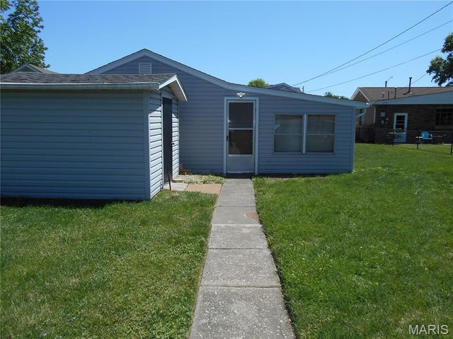 2669 Center Street, Granite City, IL 62040